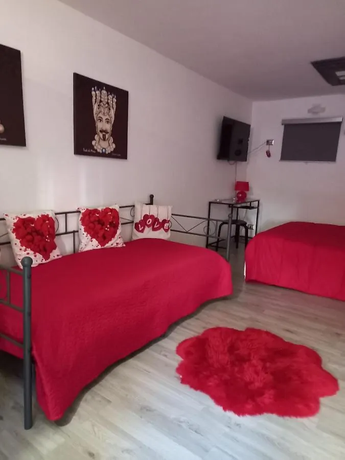 Suite Holiday House Bonaccorso كاتانيا إيطاليا